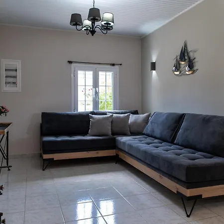An Excellent Country House In Kefalonia Casa rural Lakíthra