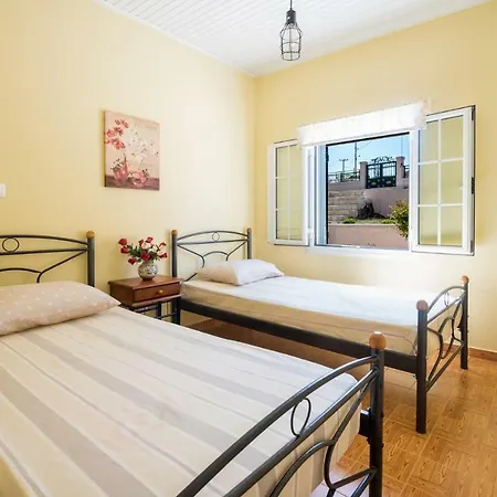 An Excellent Country House In Kefalonia Casa rural Lakíthra